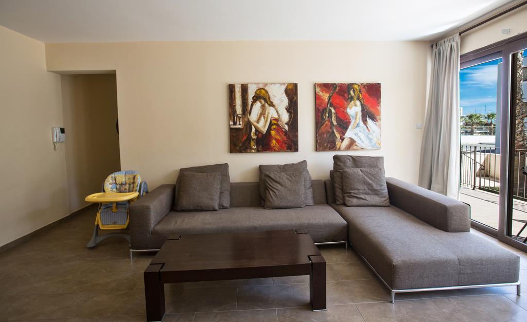 Napiana Apartments Ayía Nápa Chambre photo