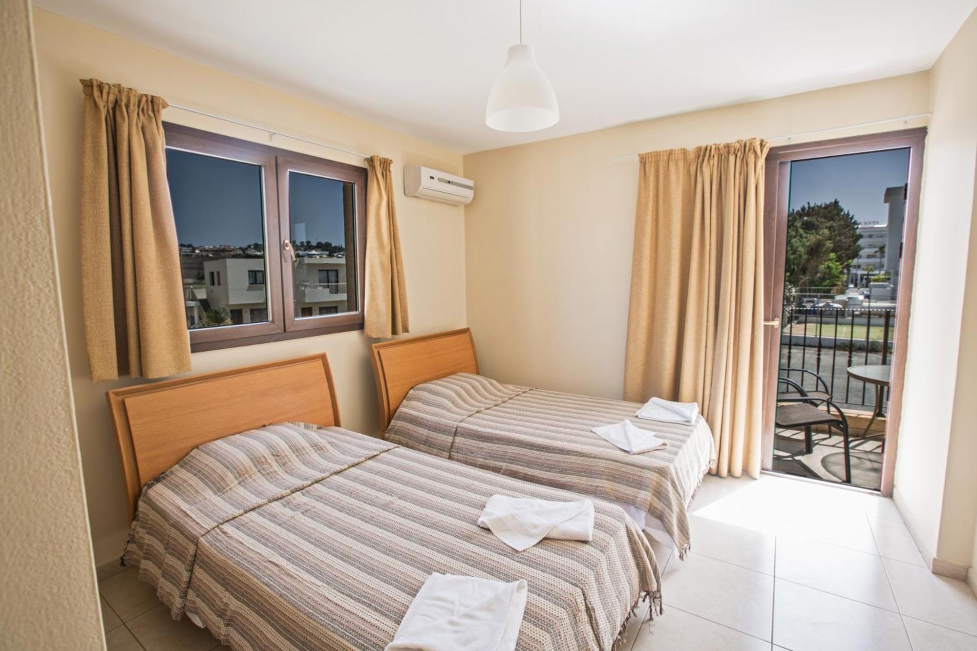 Napiana Apartments Ayía Nápa Chambre photo