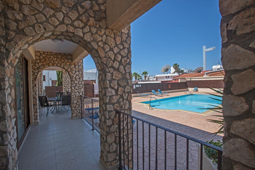 Napiana Apartments Ayía Nápa Extérieur photo