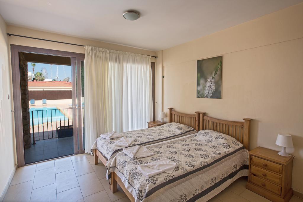 Napiana Apartments Ayía Nápa Extérieur photo