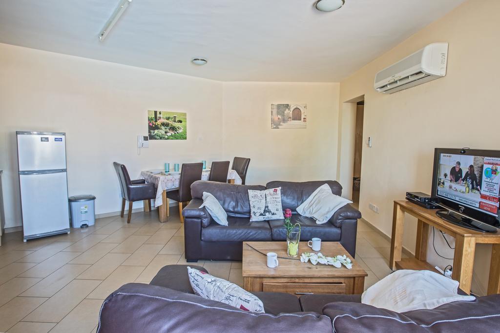 Napiana Apartments Ayía Nápa Extérieur photo